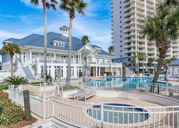 Apartment Club 303b By Youngs Suncoast