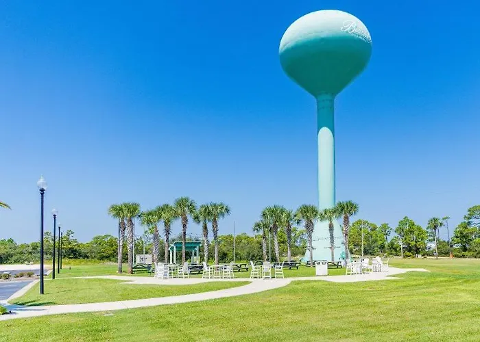 Club 303b By Youngs Suncoast Apartment *